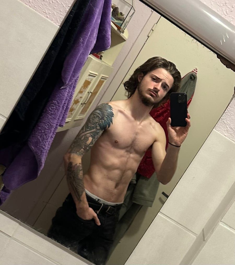 Reuben - Annonces sex à Yamaska Profil de Reuben, 37 ans, Annonces sex à Yamaska (Québec)